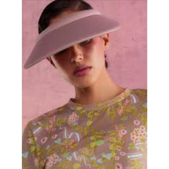 Cynthia Rowley Women\'s Bonded Visor Camel NWT 95